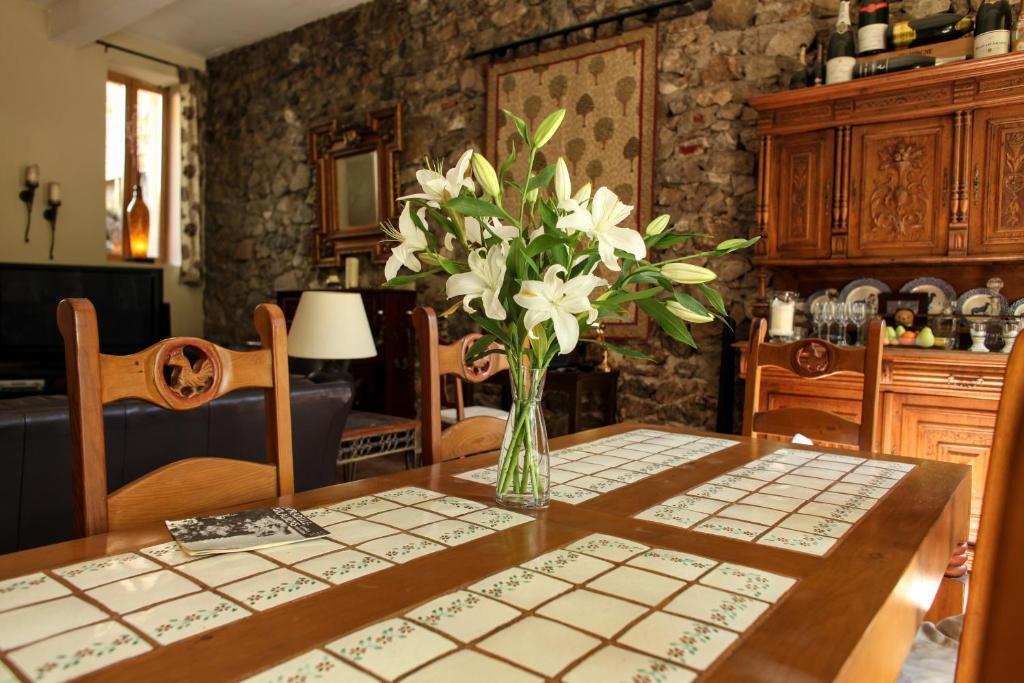 Aux Quatre Saisons Axat Bed & Breakfast エクステリア 写真